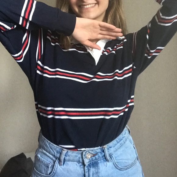 Brandy Melville long sleeve tshirt - Picture 3 of 3